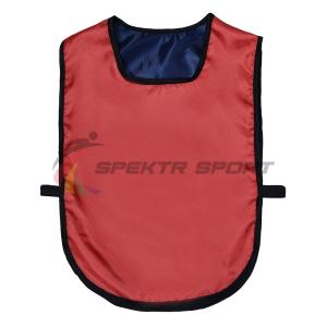 Купить Манишка футбольная двусторонняя универсальная Spektr Sport красно-синяя в Копейске 